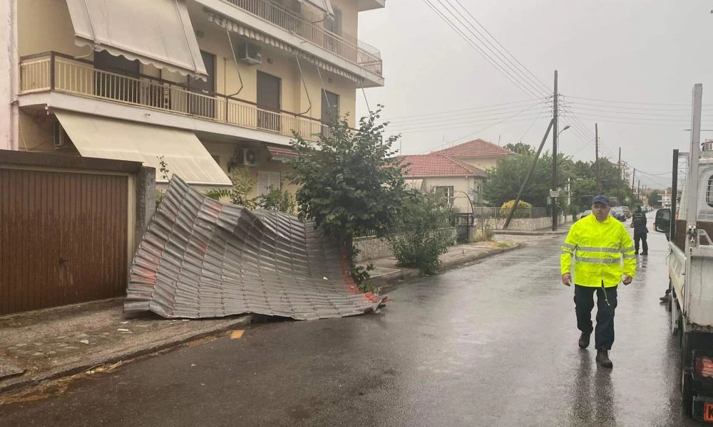 Τρίκαλα: Μεγάλες καταστροφές προκάλεσε ισχυρό μπουρίνι σε τρία χωριά (Βίντεο)
